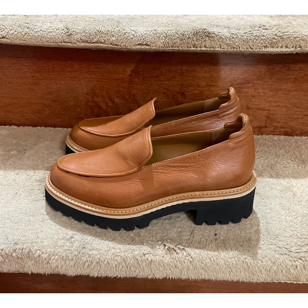 M.Gemi Women's Tan Loafers with Black Sole - Picture 4 of 13